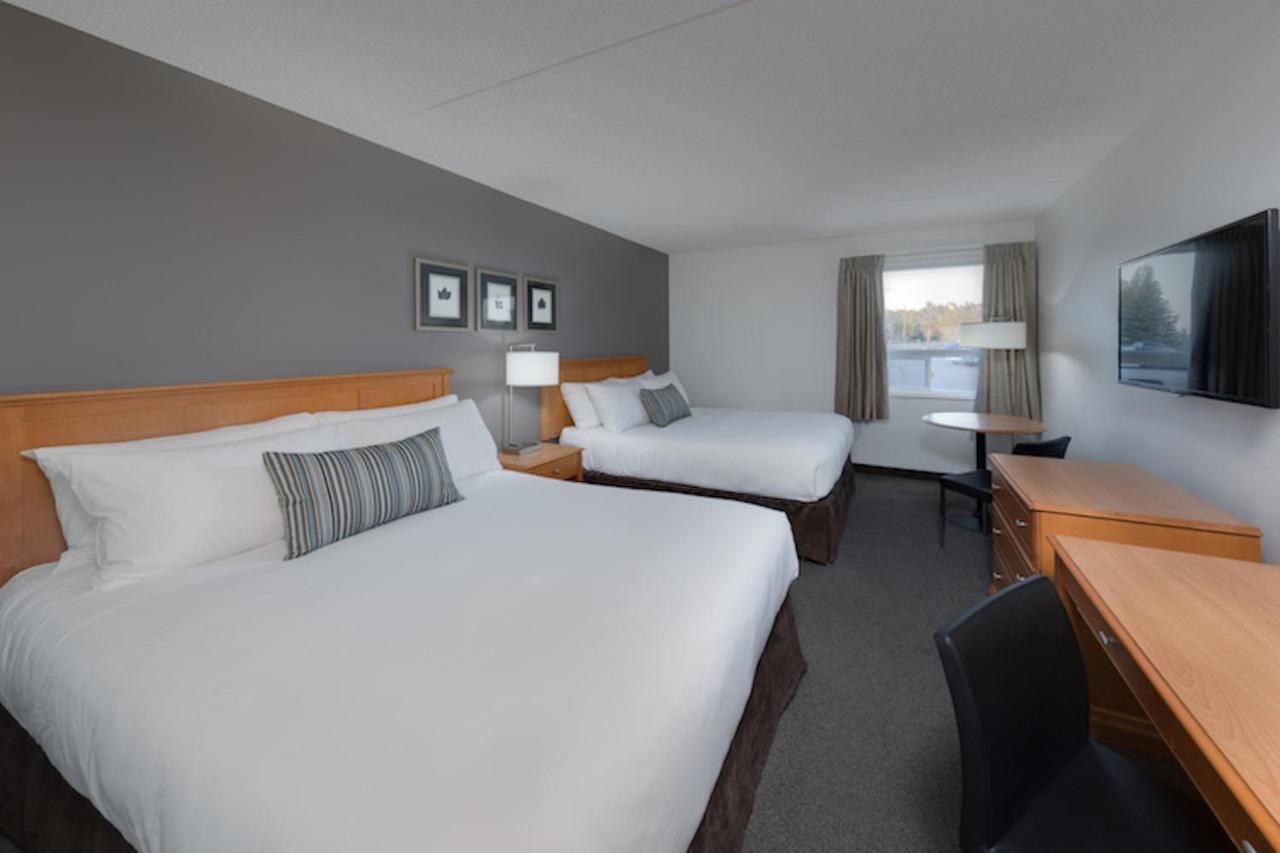 Heritage Inn Hotel & Convention Centre - Moose Jaw Bagian luar foto