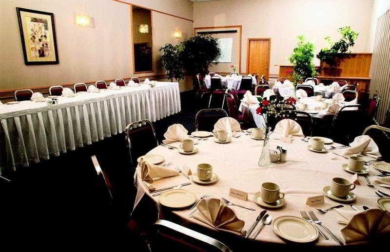 Heritage Inn Hotel & Convention Centre - Moose Jaw Bagian luar foto
