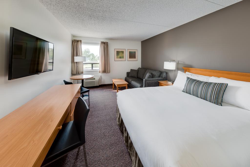 Heritage Inn Hotel & Convention Centre - Moose Jaw Bagian luar foto