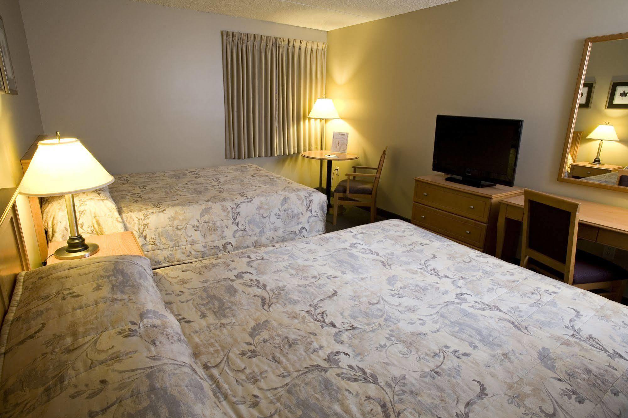 Heritage Inn Hotel & Convention Centre - Moose Jaw Bagian luar foto